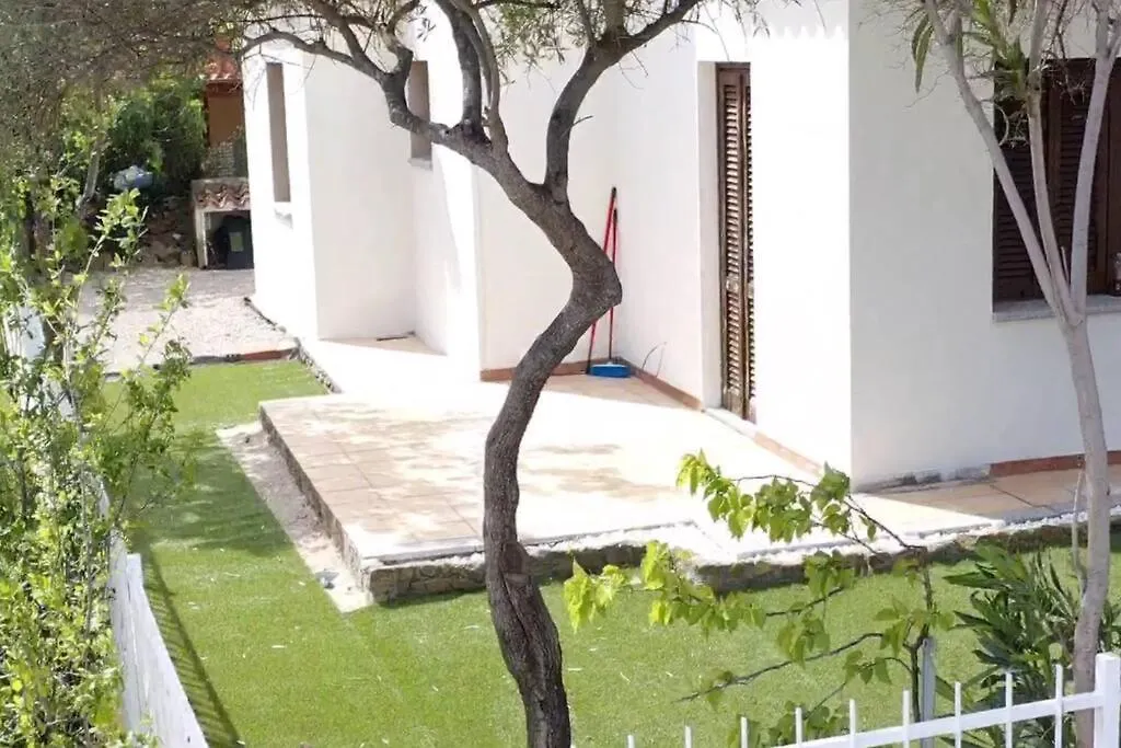 סאן תאודורו Comoda Villetta Con Giardino איטליה