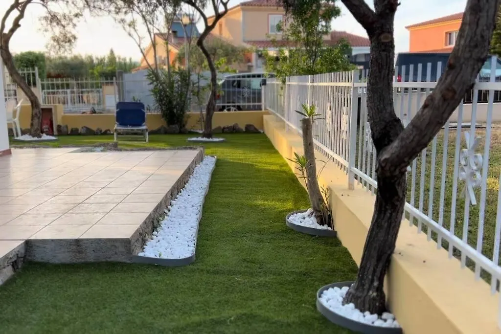 סאן תאודורו Comoda Villetta Con Giardino 0*, סאן תאודורו איטליה